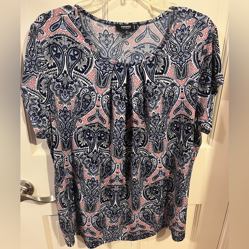 Navy and pink paisley short sleeve top.